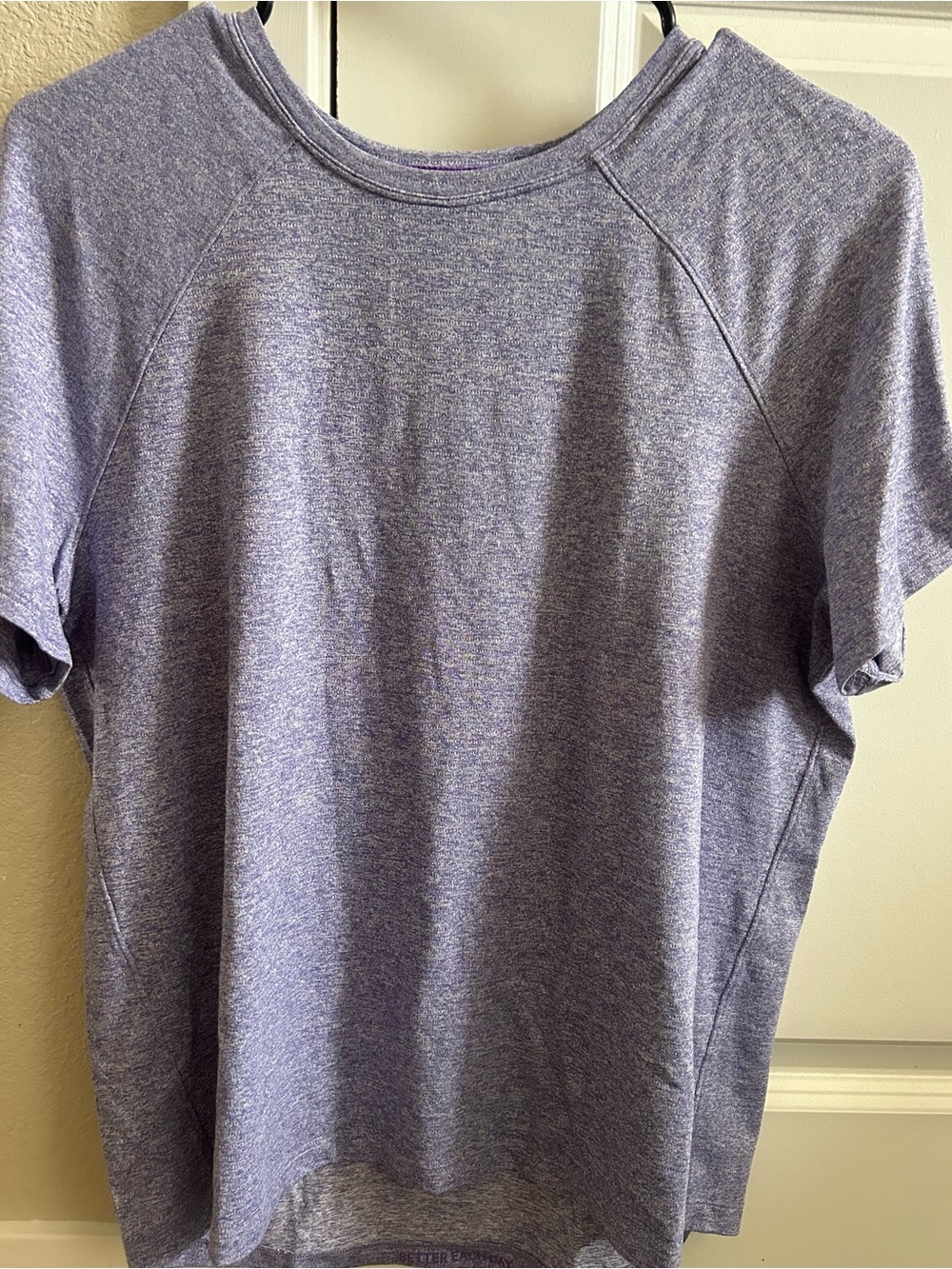 lululemon athletica Women’s Heather Lavender Short Sleeve Crew